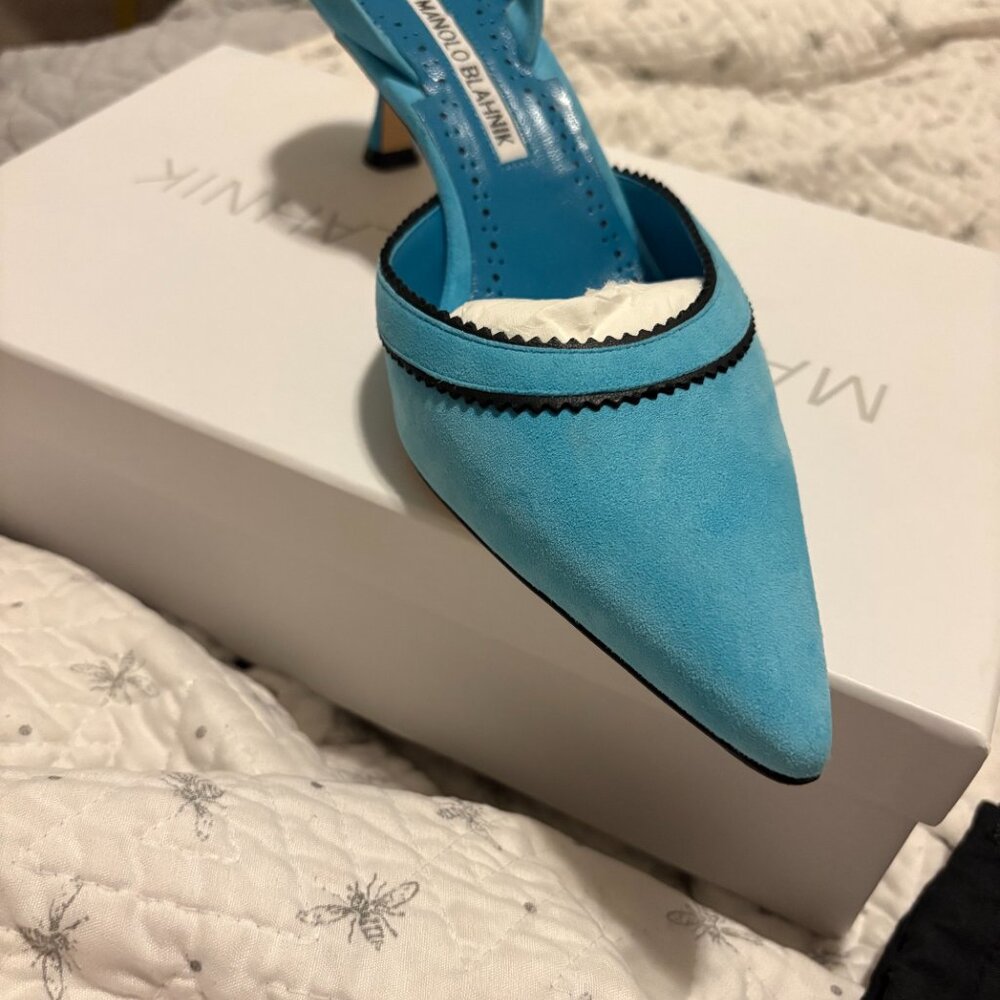 Manolo Blahnik - image 2